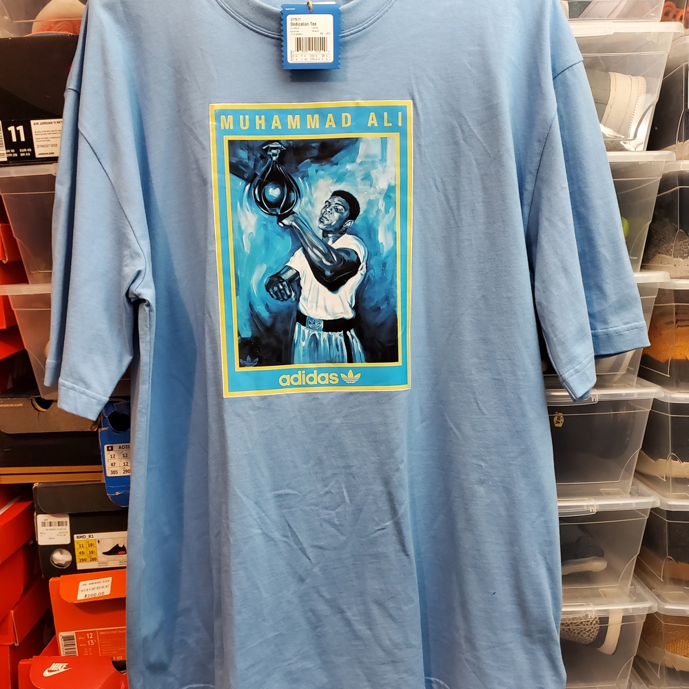 Rare Vintage Adidas Blue Graphic Men's T-Shirt